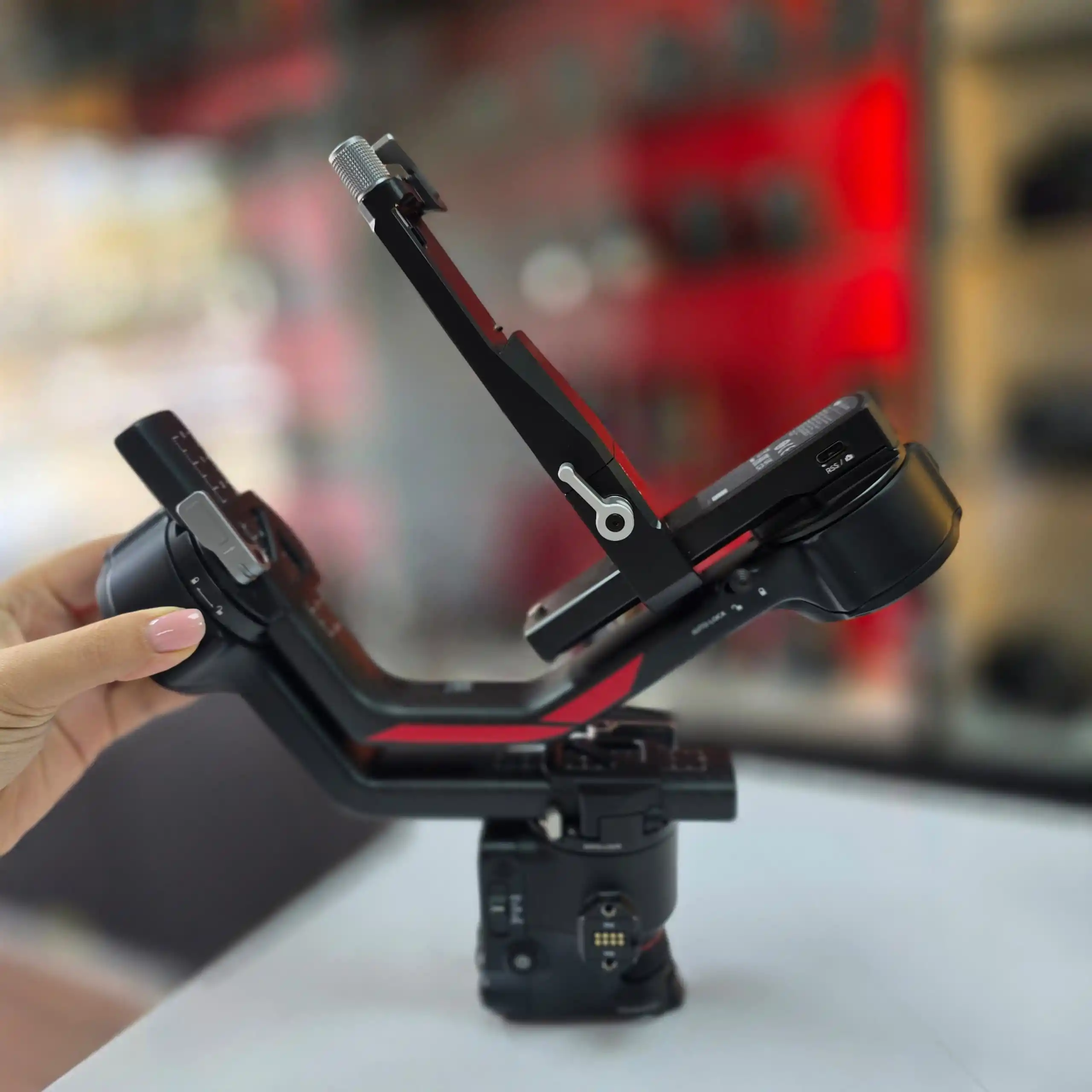 لرزشگیر کارکرده | DJI Ronin RS4 Pro دست دو